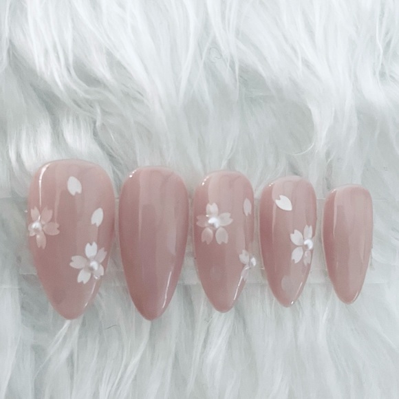 Hand made press on nails - Picture 2 of 7